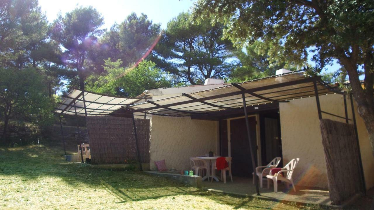 Vvf Luberon Provence Hotel Murs  Bagian luar foto