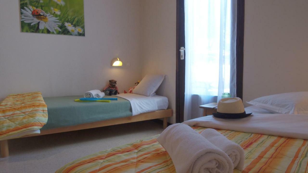 Vvf Luberon Provence Hotel Murs  Bagian luar foto